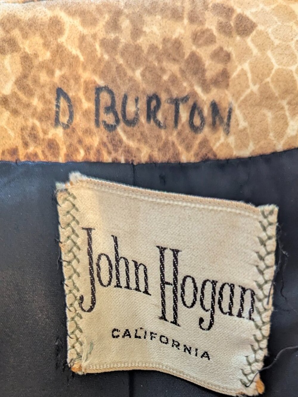 Vintage Women’s Tan Python Suede Coat - Picture 5 of 12